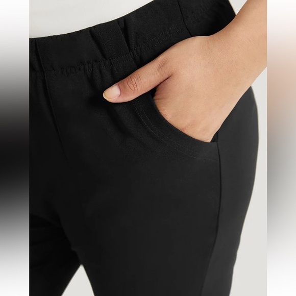 BloomChic Plus Size 3XL Solid Pocket Flare Leg Elastic Waist Pants us22-24 - Picture 5 of 8